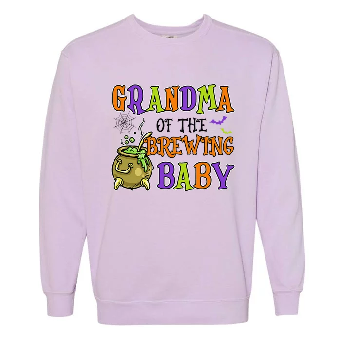 Grandma Of Brewing Baby Halloween Theme Baby Shower Spooky Love Garment-Dyed Sweatshirt