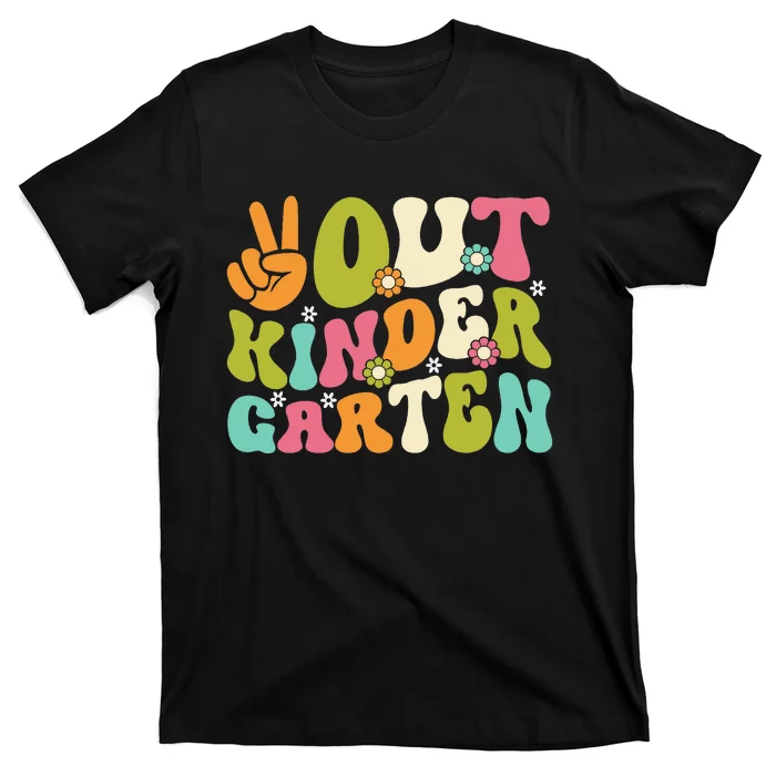 Groovy Peace Out Kindergarten Teacher Last Day Of School T-Shirt