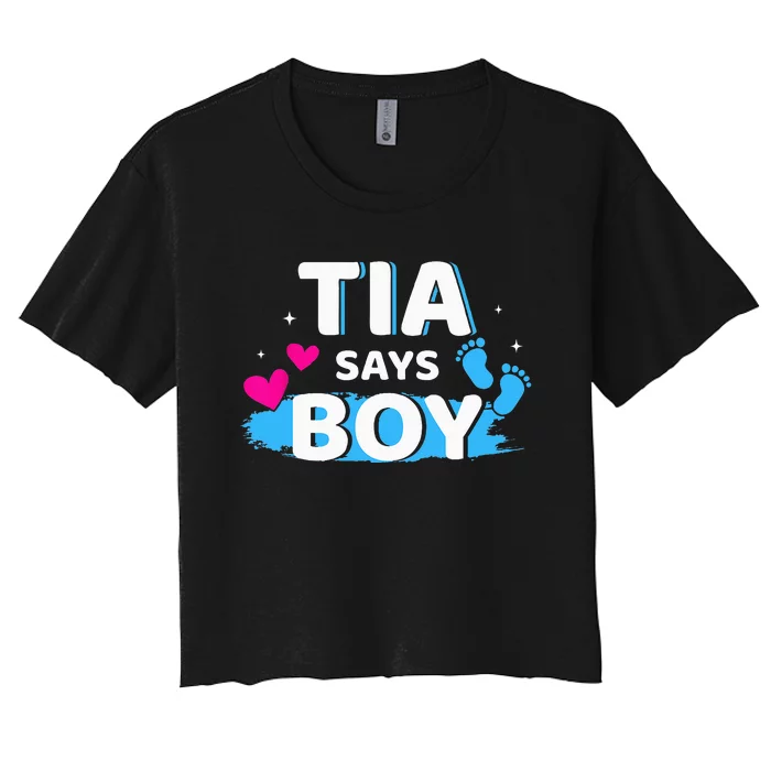 Gender reveal tia says matching family baby party Women's Crop Top Tee