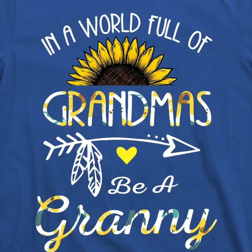 Grandma Sunflower Granny Funny Gift Cute Family Sunflower Lovers Gift T-Shirt