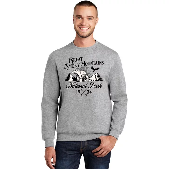 Great Smoky Mountains National Park Tennessee Bear Outdoors Gift Tall Sweatshirt