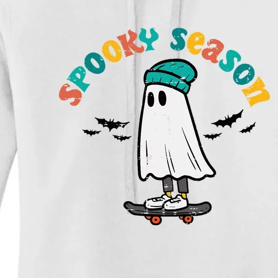 Ghost Skateboard Spooky Season Retro Halloween Costume Women's Pullover Hoodie