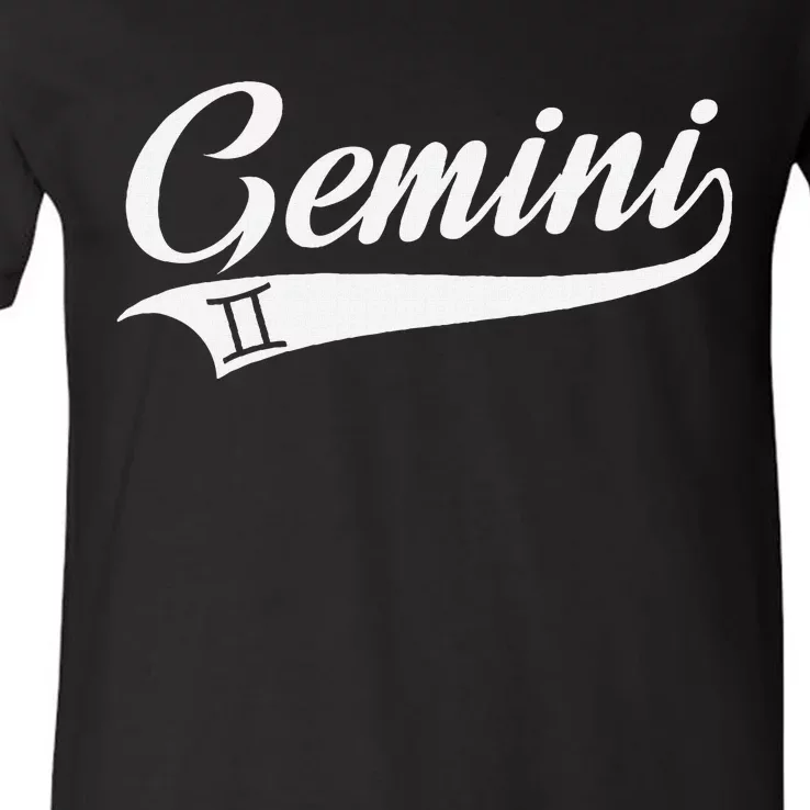 Gemini Zodiac Sign Horoscope Throwback Design Classic V-Neck T-Shirt