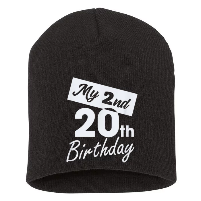 Humor 40 Years Old Bday 1981 40th Birthday Gift  Wo Short Acrylic Beanie