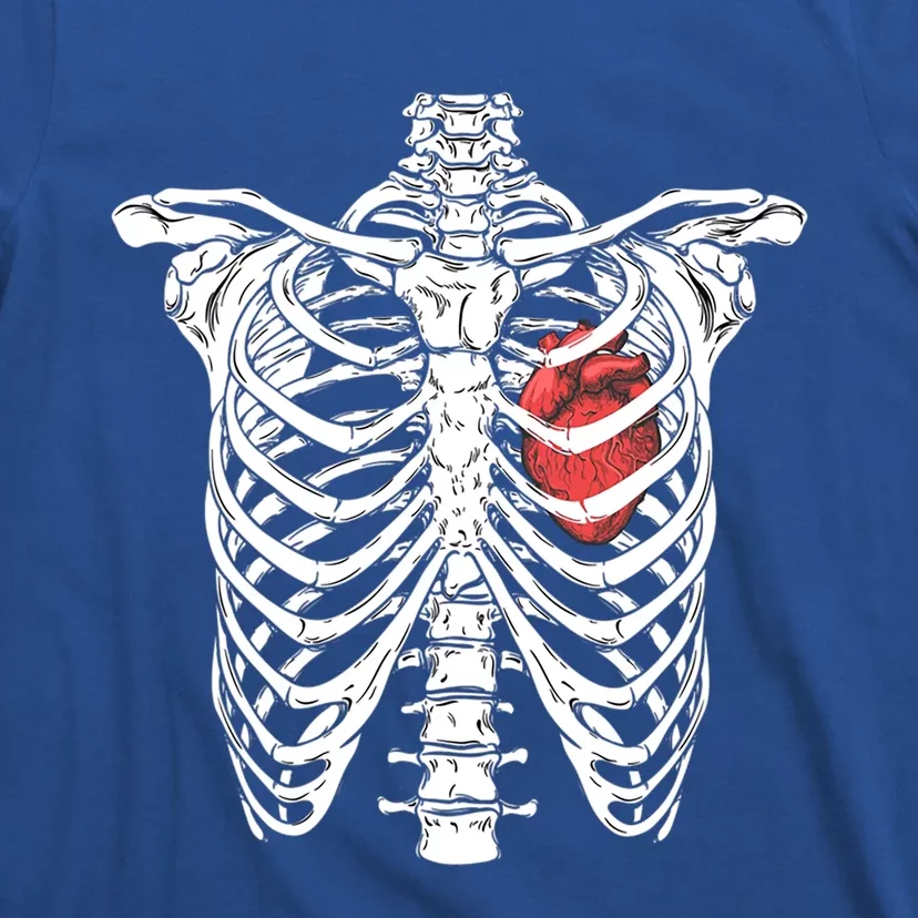 Heart And Ribcage Nurse Funny Skeleton Halloween Costume Cool Gift T-Shirt