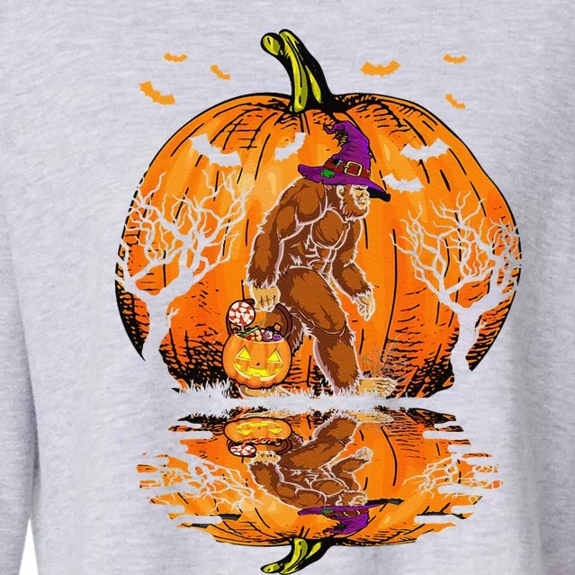 Halloween Bigfoot Pumpkin Spice Halloween Bigfoot Lover Gift Cropped Pullover Crew