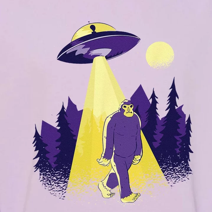 Halloween Bigfoot Ufo Abduction Garment-Dyed Sweatshirt