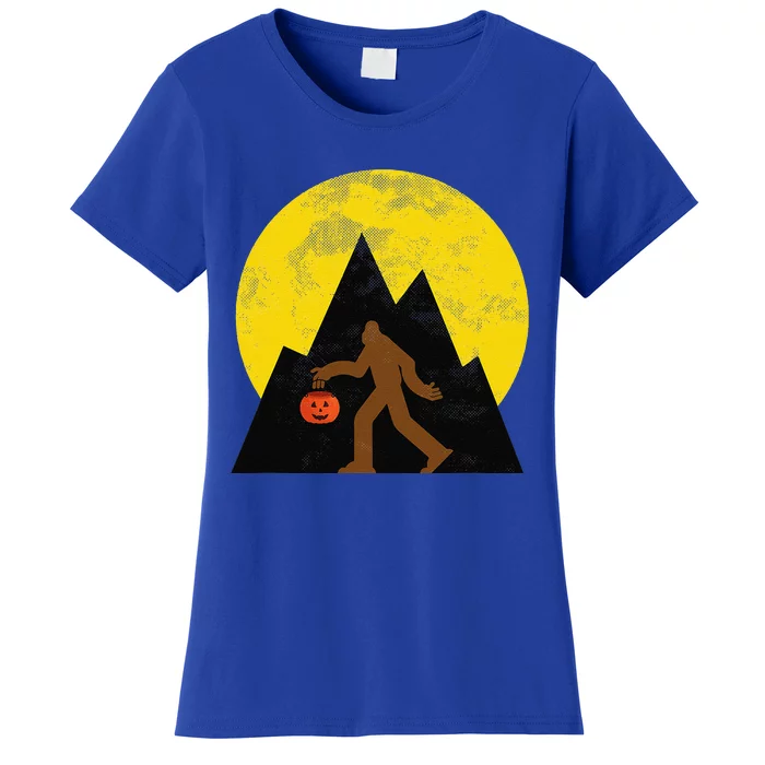 Halloween Design Yeti Jack O Lantern Funny Bigfoot Sasquatch Women's T-Shirt