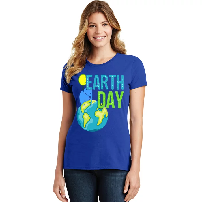 Happy Earth Day Great Vintage Earth Day Elephant Funny Gift Women's T-Shirt