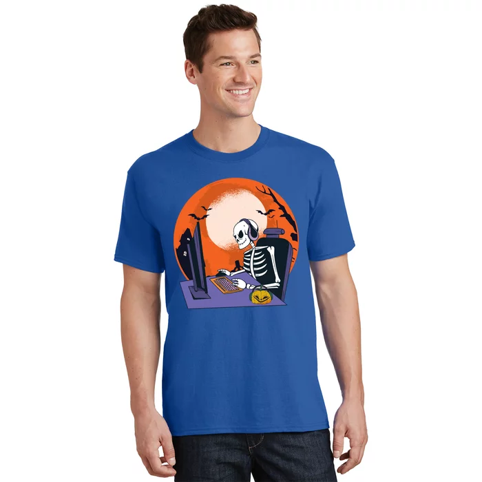 Halloween Gamer Skeleton Pumpkin Gaming Gift T-Shirt