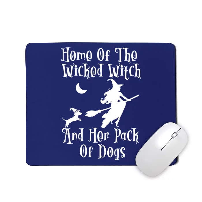 Happy Halloween Y Cute Boy And Girls Costume As A Ghost Mousepad