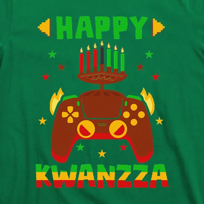 Happy Kwanzaa Video Gamer Kinara Candles African American T-Shirt