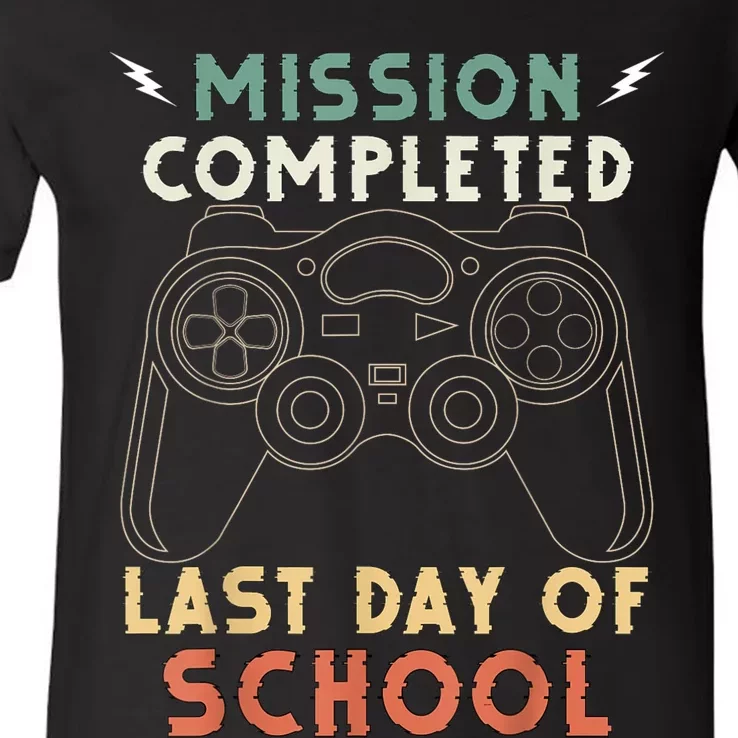 Happy Last Day Of School Gamer End Of The School Year Gaming V-Neck T-Shirt