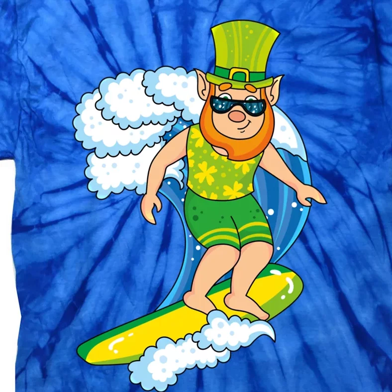 Hawaiian Leprechaun St Patricks Day Surfing Leprechaun Cute Gift Tie-Dye T-Shirt