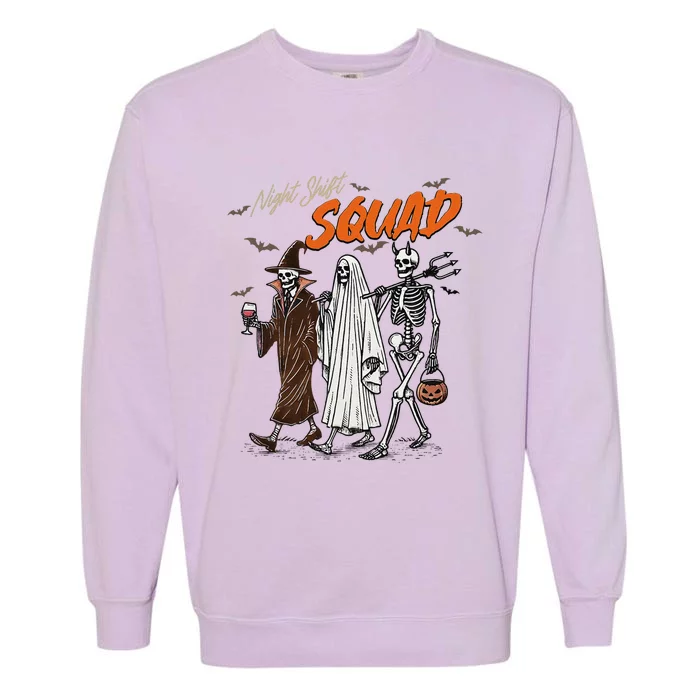 Halloween Night Shift Squad Nursing Funny Skeleton Nurse Garment-Dyed Sweatshirt