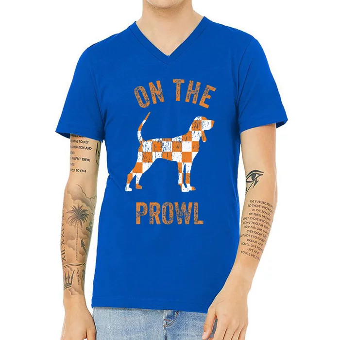 Hound On The Prowl Tennessee Dog TN Home State Volunteers V-Neck T-Shirt