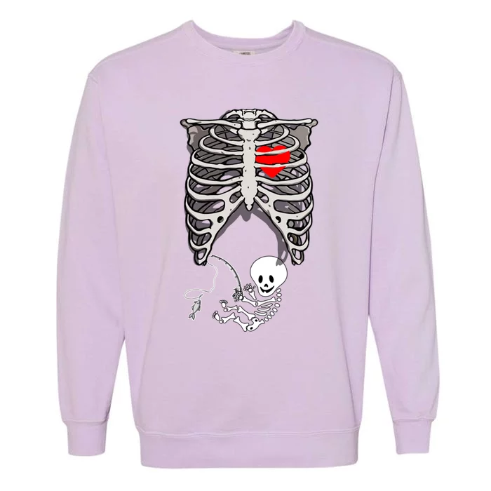 Halloween Pregnancy Fishing Skeleton Dad Mom Costume Cool Gift Garment-Dyed Sweatshirt