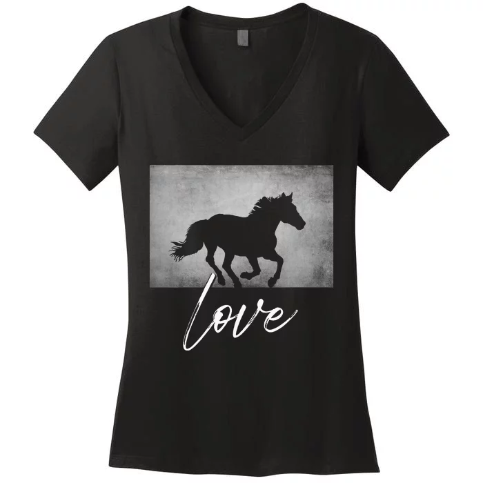 Horse Riding Apparel Horse Women's V-Neck T-Shirt