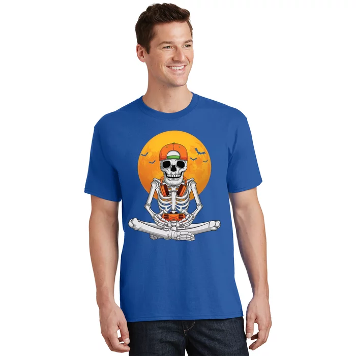 Halloween Skeleton Gamer Video Gaming Teens Funny Gift T-Shirt