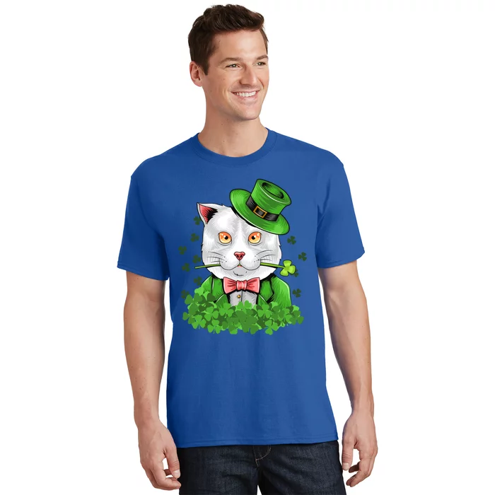 Happy St Patrick's Day St Patrick's Day Cat Luck Cute Gift T-Shirt