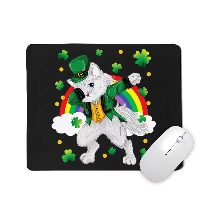 Happy Saint Patrick's Day Dabbing Lucky Irish Cat Mousepad