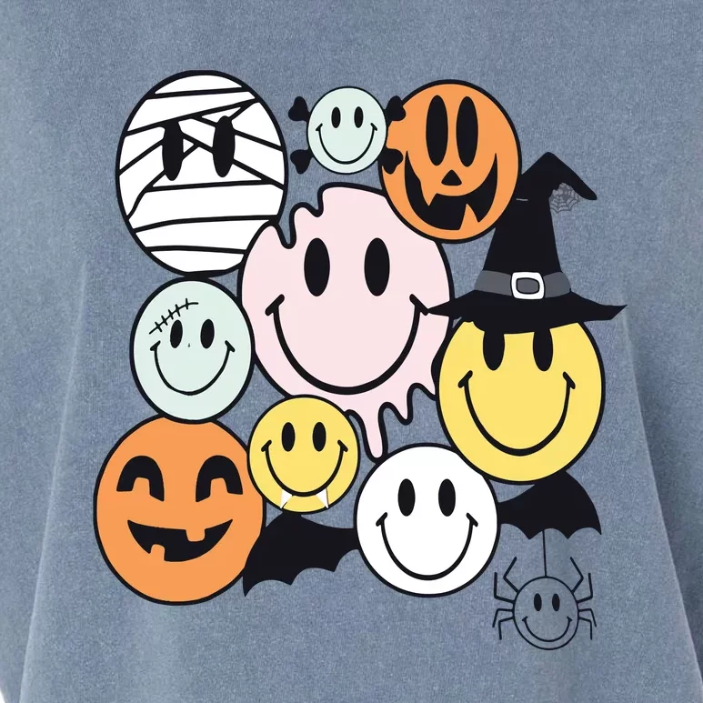 Halloween Smileys Spooky Vibes Emotional Face Retro Groovy Garment-Dyed Women's Muscle Tee