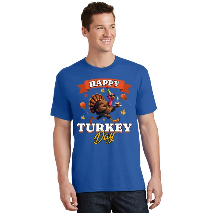 Happy Turkey Day Thanksgiving Birthday Party Distressed Great Gift T-Shirt