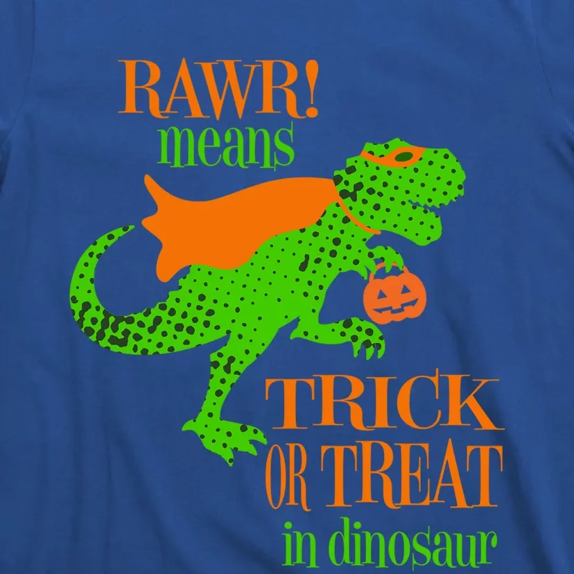 Halloween Trick Or Trick Rawr TRex Dinosaur Holding Pumpkin Cool Gift T-Shirt