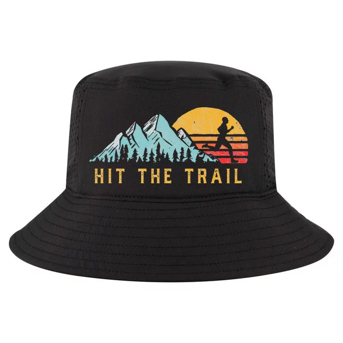 Hit the Trail, Runner Retro Style Vintage Running Graphic Cool Comfort Performance Bucket Hat