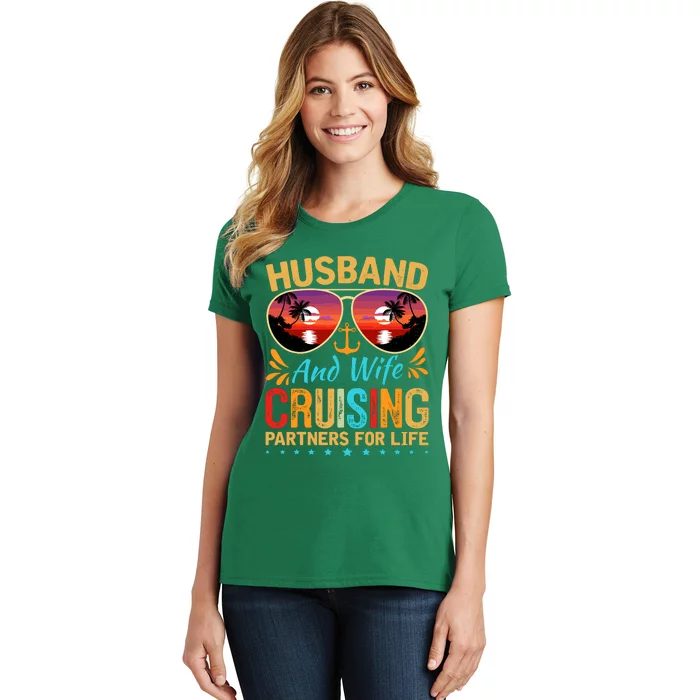 Husband Wife Cruising 2024 Cruise Vacation Couples Trip Women's T-Shirt