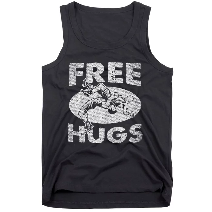 Hilarious Wrestling Fans Embrace the Free Hugs! Tank Top