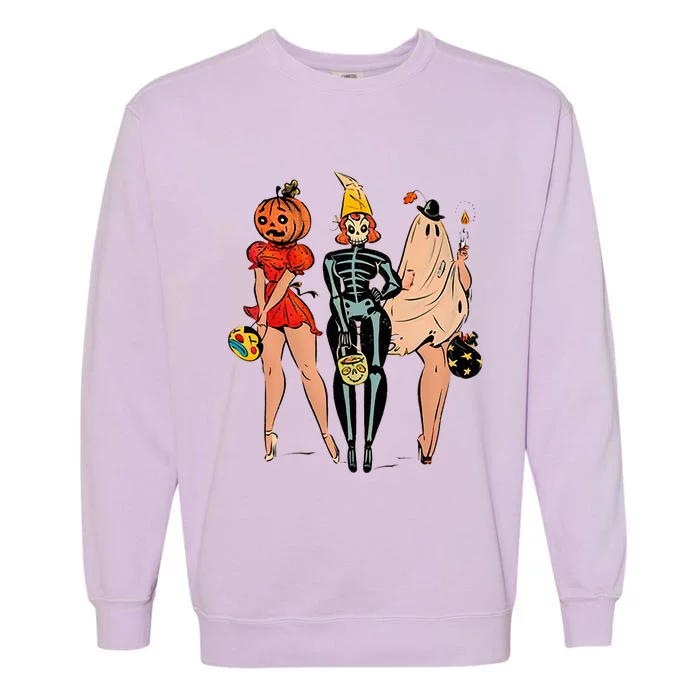 H.A.L.L.O.W.E.En Witch Pin Up Vintage Pumpkin Women Garment-Dyed Sweatshirt