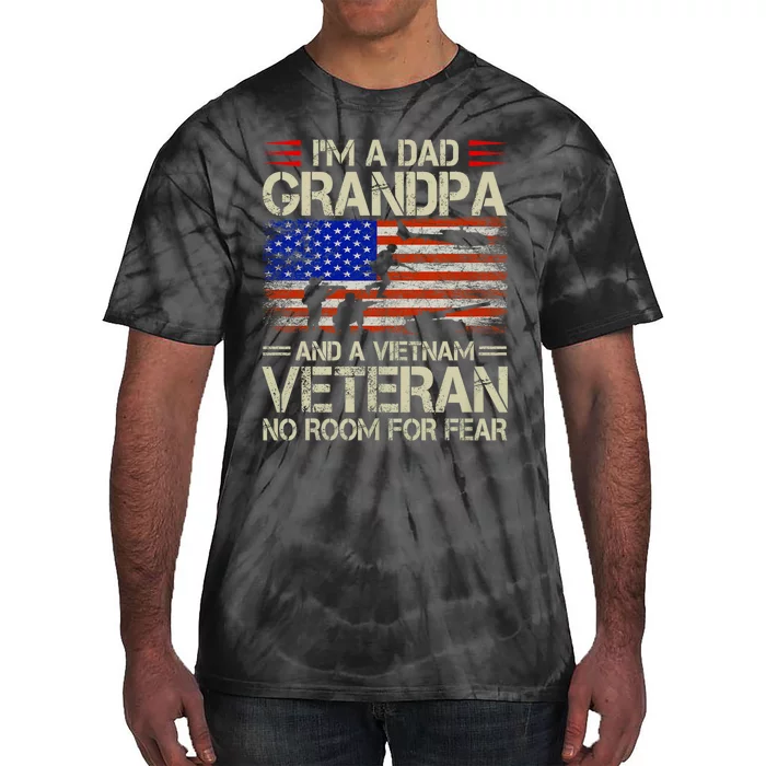 IM A Dad Grandpa And Vietnam Veteran Us Flag Papa Grandpa Tie-Dye T-Shirt