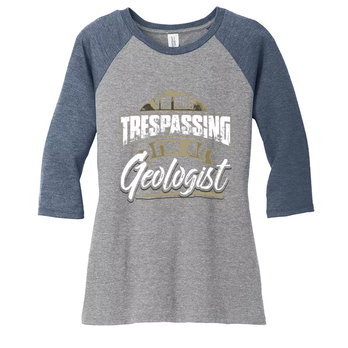 IM A Geologist Funny Rock Hounds Hunting Backside Women's Tri-Blend 3/4-Sleeve Raglan Shirt