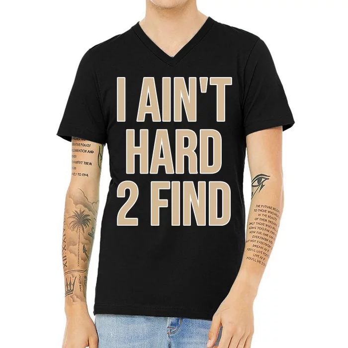 I Aint Hard 2 Find Buffaloes Football V-Neck T-Shirt