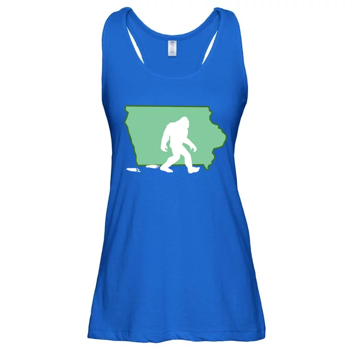 Iowa Bigfoot Hunter State Gift Ladies Essential Flowy Tank