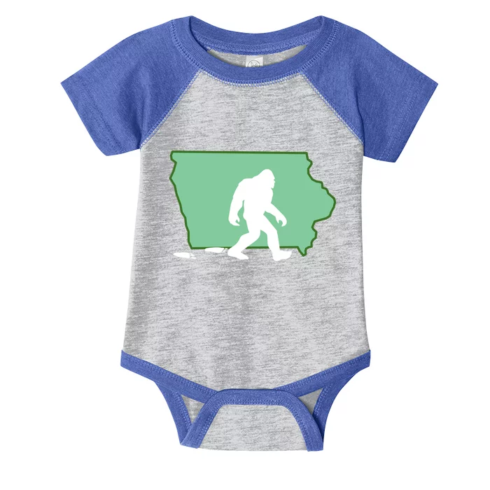 Iowa Bigfoot Hunter State Gift Infant Baby Jersey Bodysuit