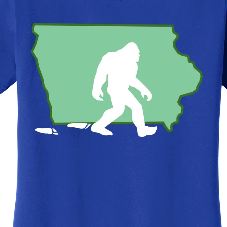 Iowa Bigfoot Hunter State Gift Women's T-Shirt