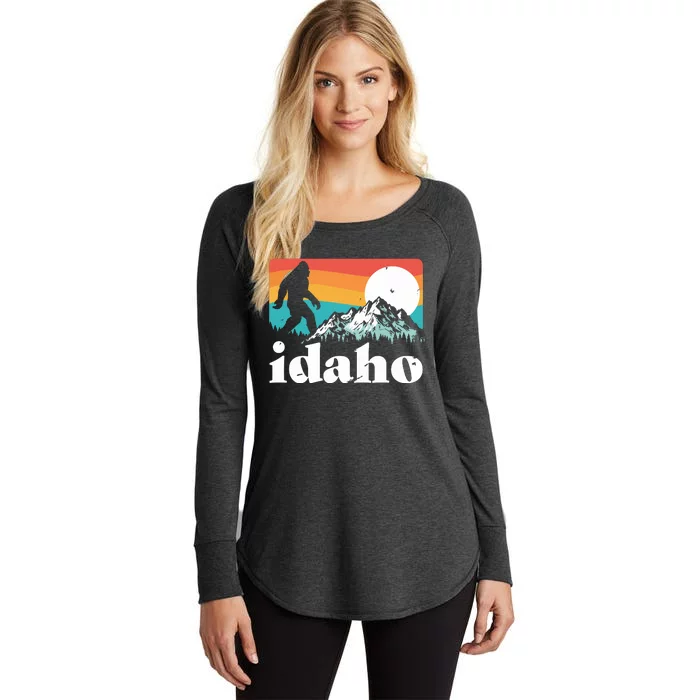 Idaho Bigfoot Retro Mountains Women's Perfect Tri Tunic Long Sleeve Shirt