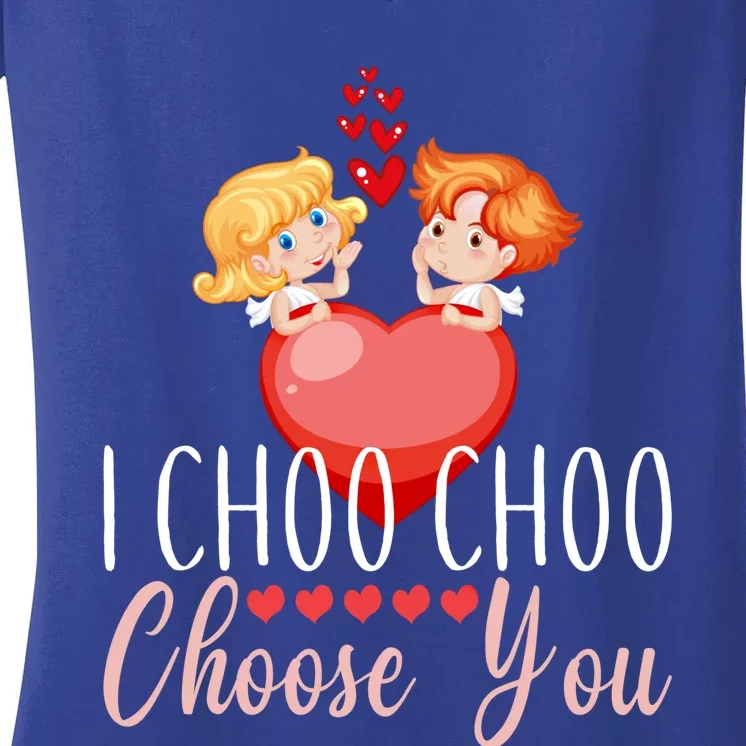 I Choo Choo Choose You Train Valentine`s Day Cool Gift Women's V-Neck T-Shirt