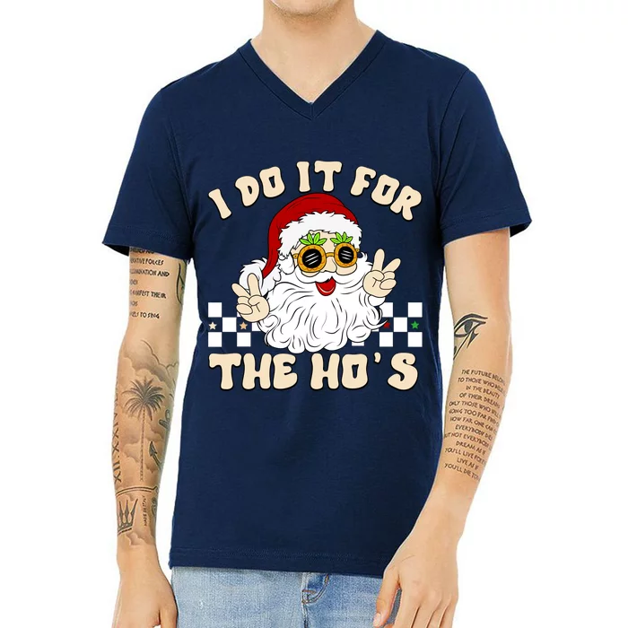 I Do It For The Hos Hippy Peace Santa Claus Christmas V-Neck T-Shirt