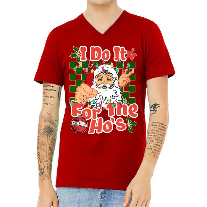 I Do It For The Hos Santa Claus Christmas Lights V-Neck T-Shirt