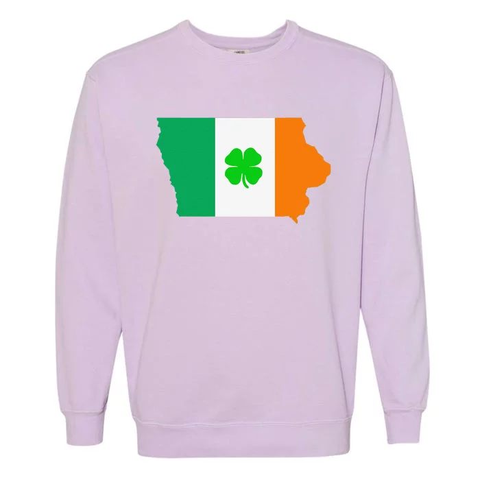 Irish Flag Iowa State Map St Patrick's Day Garment-Dyed Sweatshirt