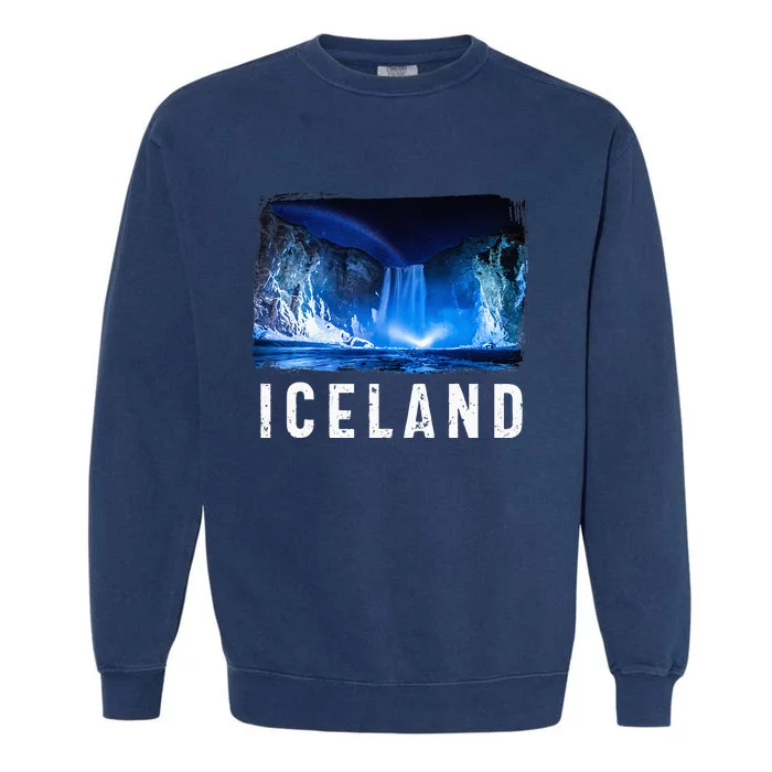 Iceland Lover Iceland Tourist Visiting Iceland Garment-Dyed Sweatshirt