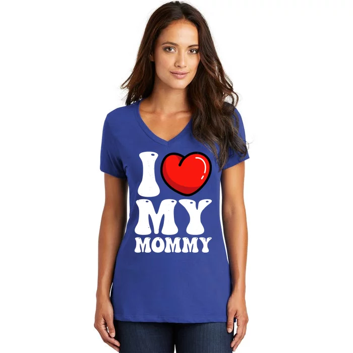 I Love My Mommy Mother's Day Heart Mom Grandma Gift Women's V-Neck T-Shirt