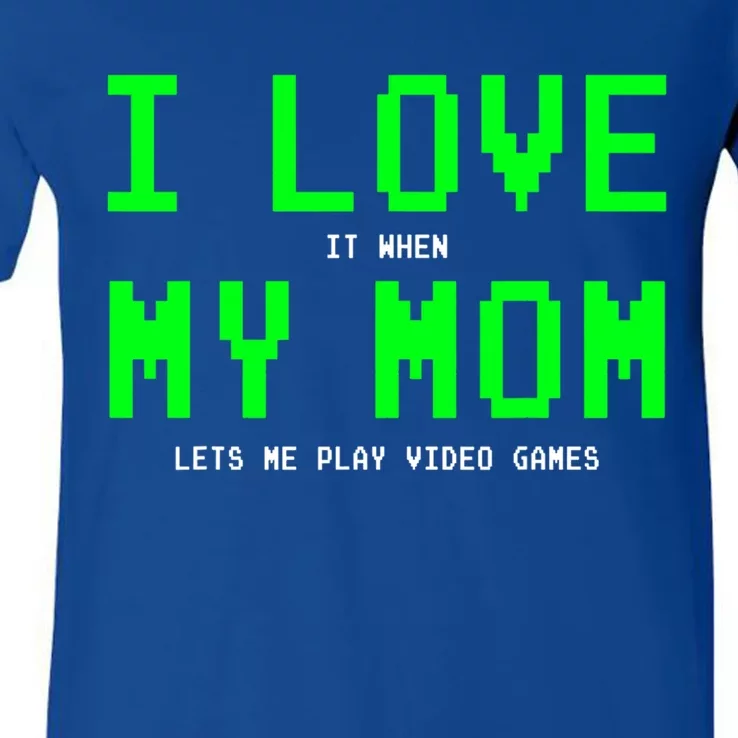 I Love My Mom Gamer Funny Gift For Teen Video Games Gift V-Neck T-Shirt