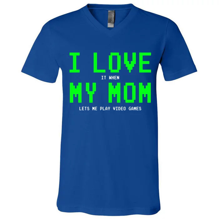 I Love My Mom Gamer Funny Gift For Teen Video Games Gift V-Neck T-Shirt