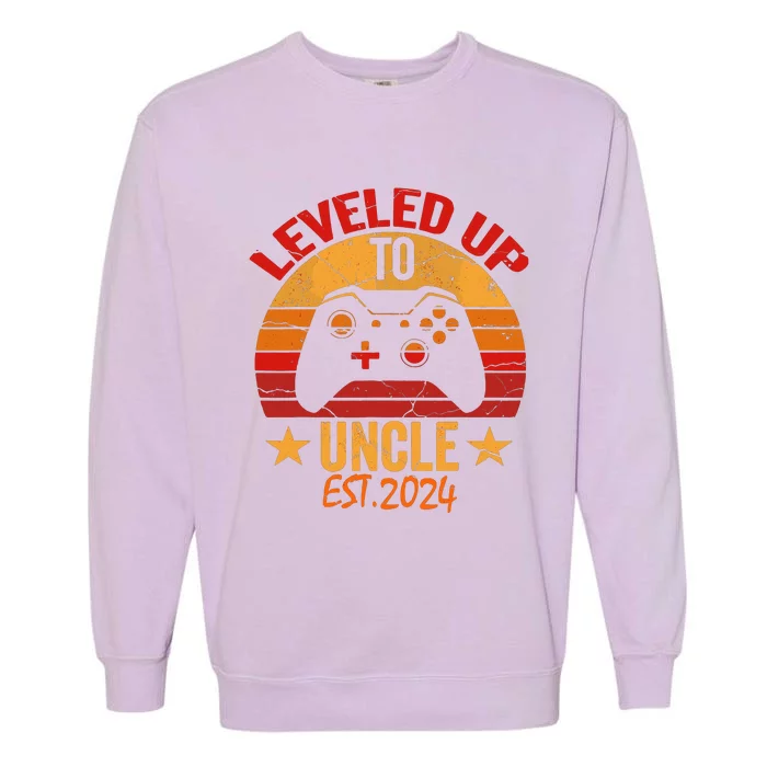 I Leveled Up To Uncle Est 2024 Video Gamer Pregnancy Garment-Dyed Sweatshirt