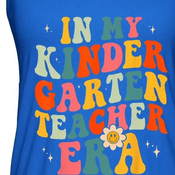 In My Kindergarten Teacher Era Kinder Groovy Retro Ladies Essential Flowy Tank