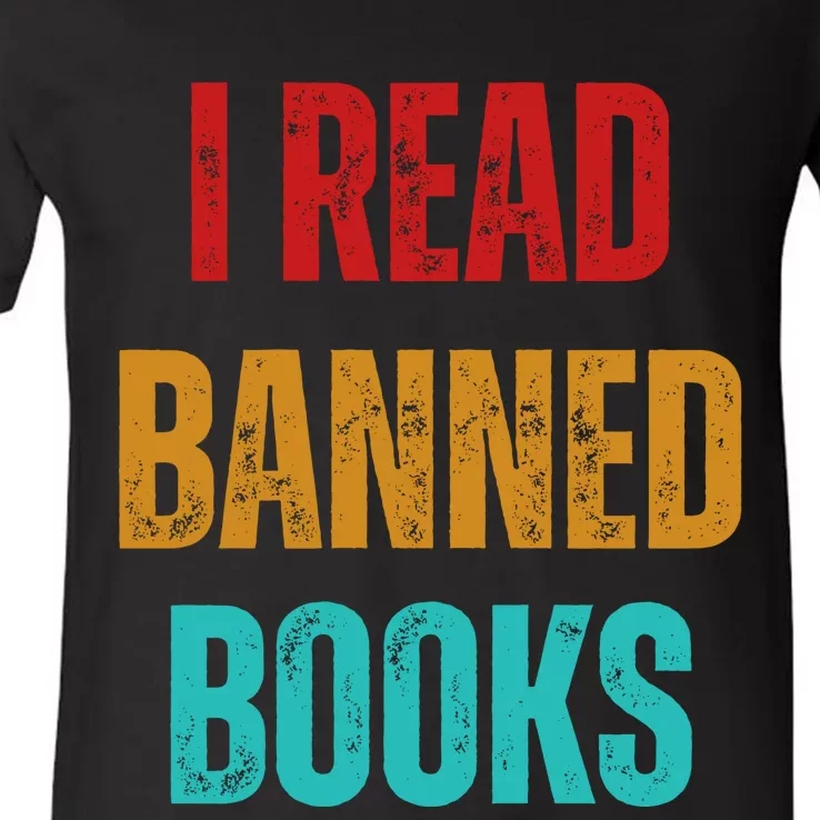 I Read Banned Books Im With The Banned Vintage Retro V-Neck T-Shirt